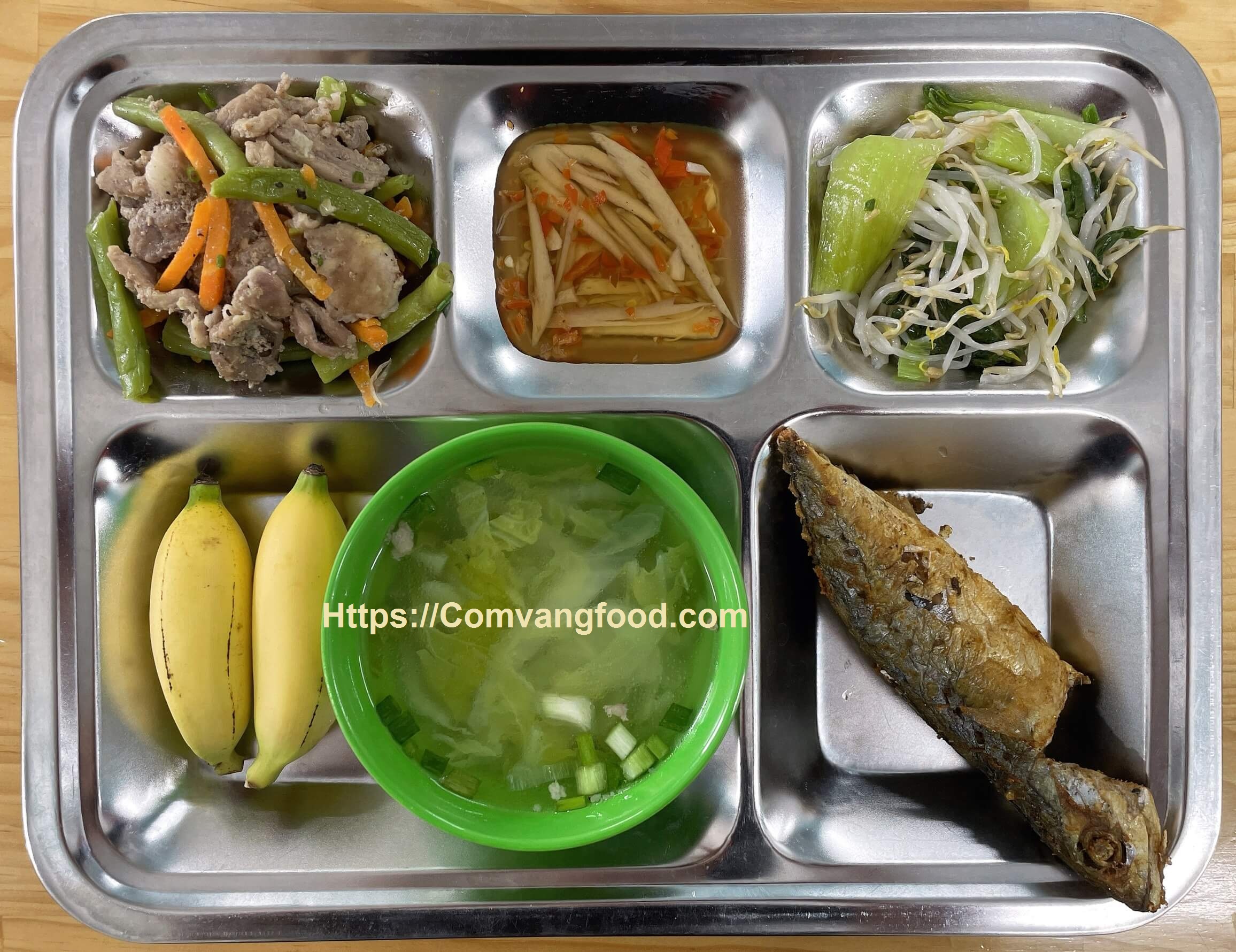 Suất ăn CN 25.000 ở KCN H. Long Thành